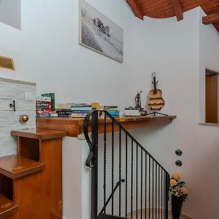 Lucic By Interhome بيت للعطل زاتون