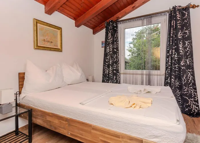 Lucic By Interhome بيت للعطل